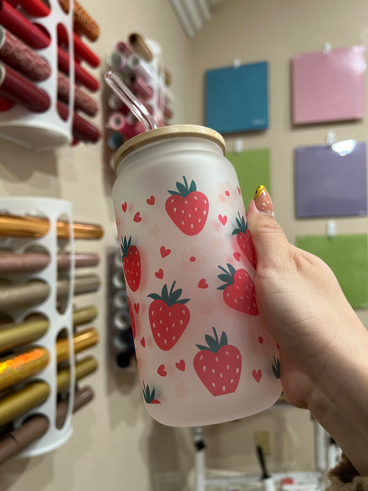 Strawberry Hearts 16 oz cup