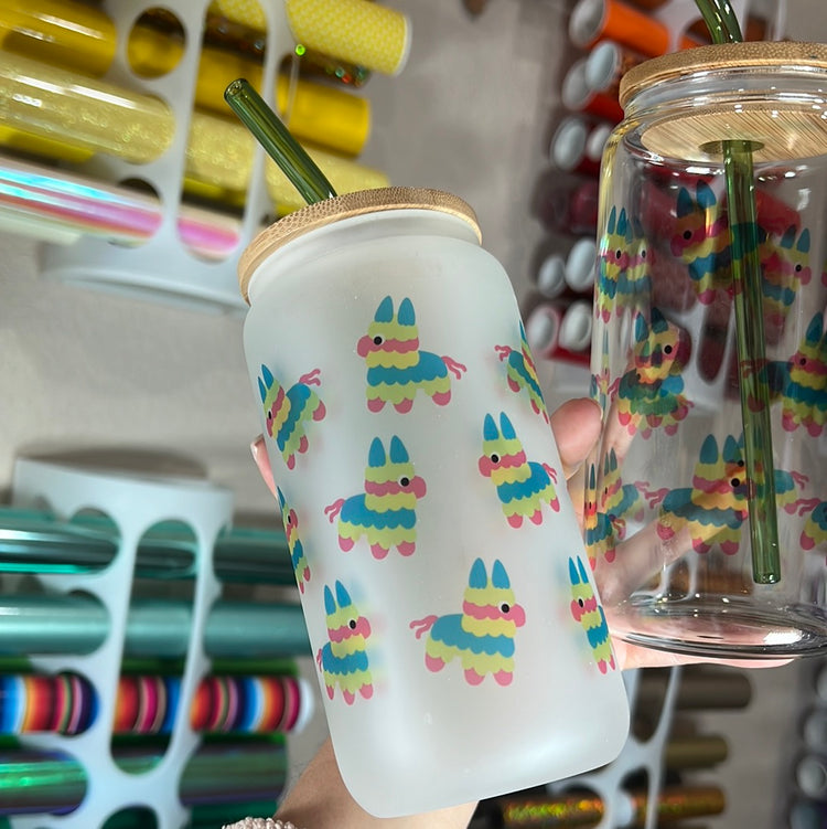 Piñata 16 oz cup