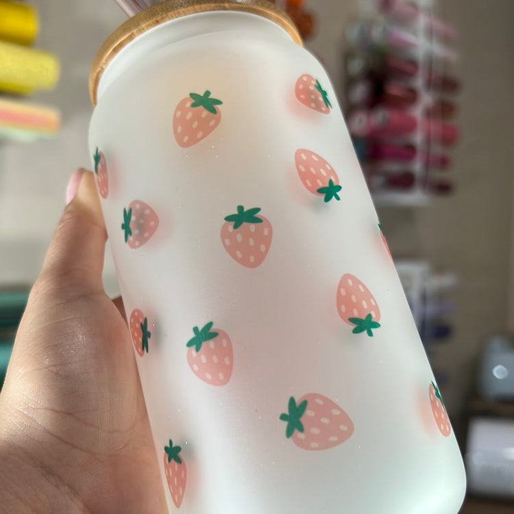 Strawberries 16 oz F cup