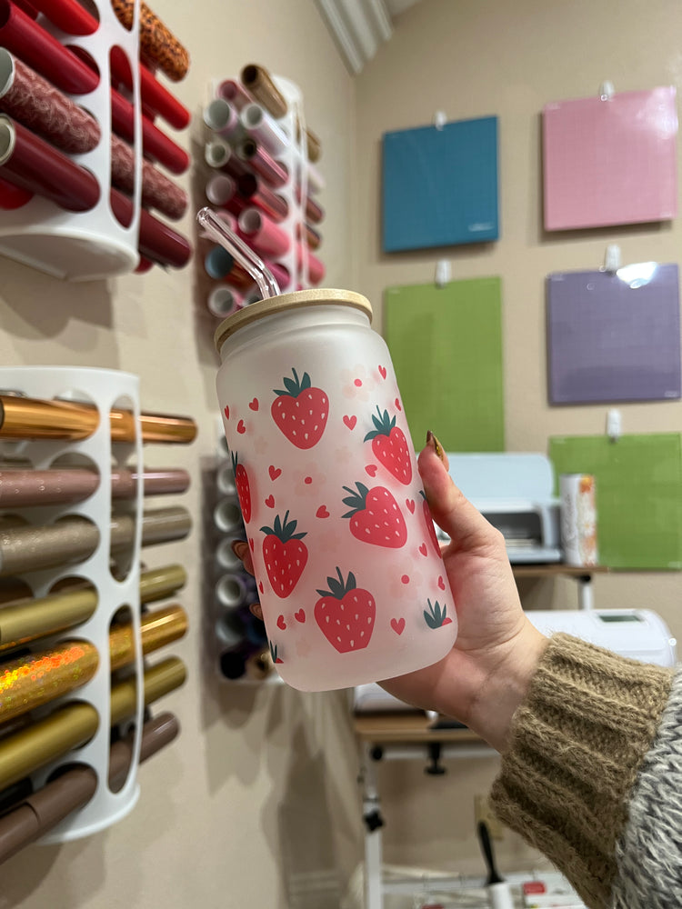 Strawberry Hearts 16 oz cup