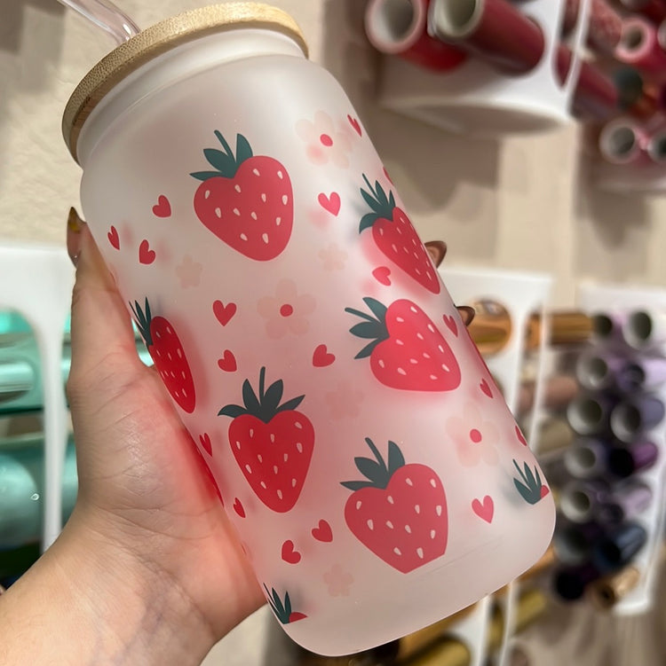Strawberry Hearts 16 oz cup