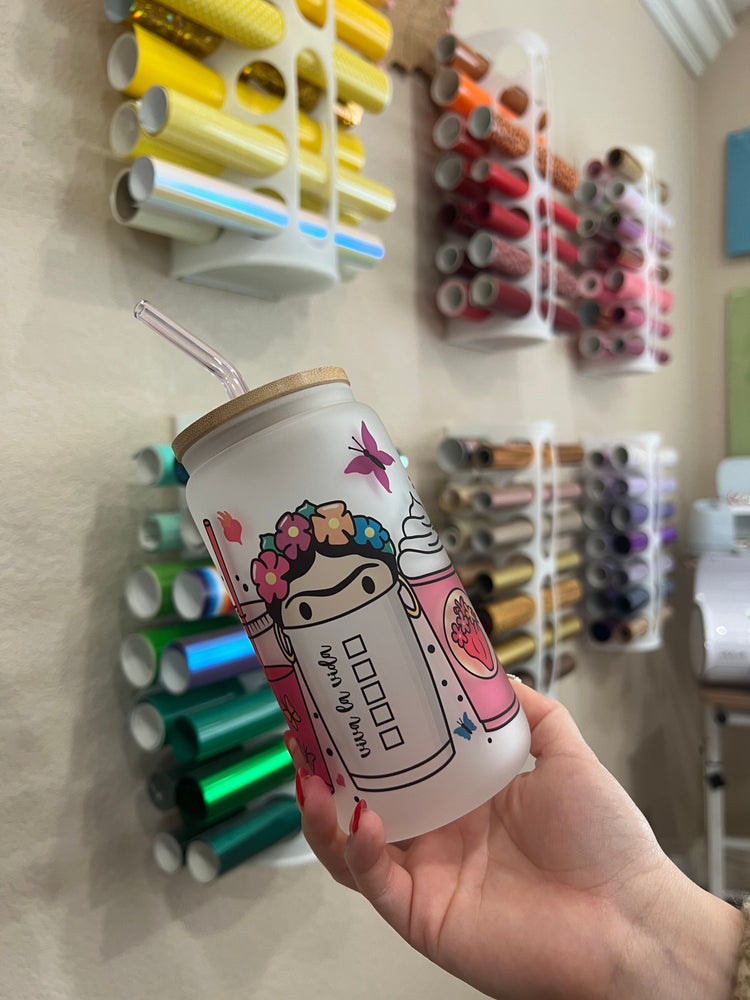 Frida drinks 16 oz cup