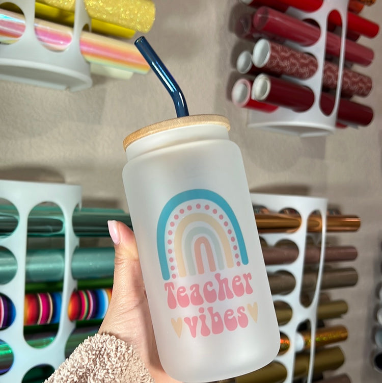 Teacher vibes 16 oz F cup