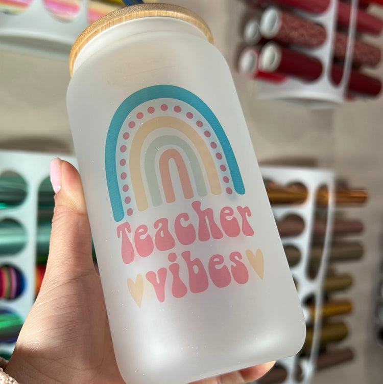 Teacher vibes 16 oz F cup