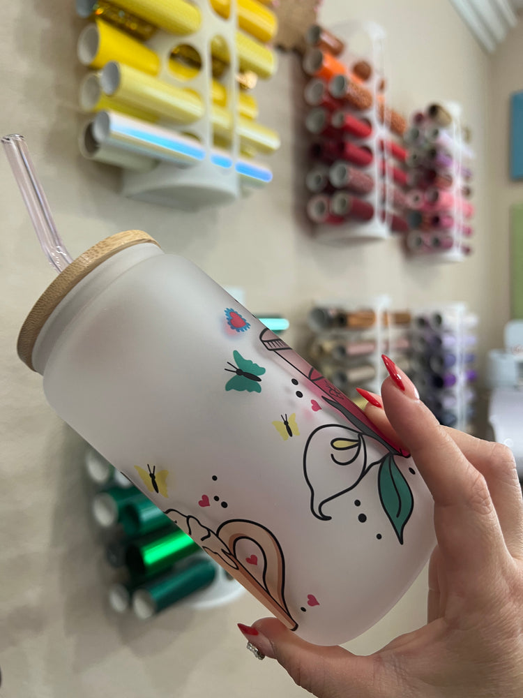 Frida drinks 16 oz cup