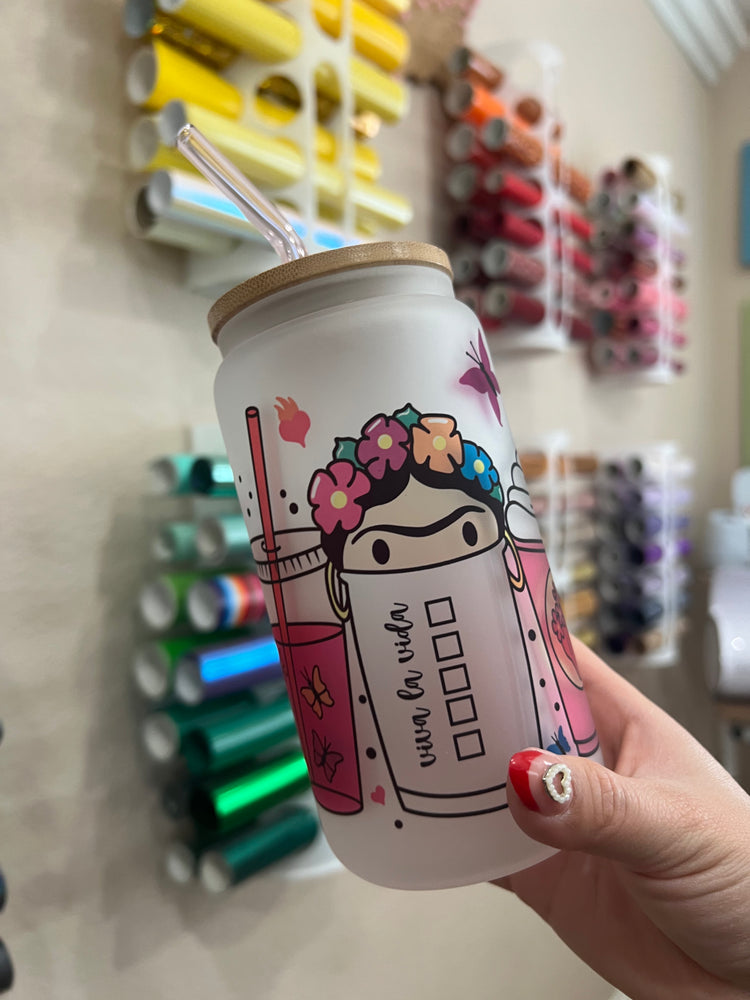 Frida drinks 16 oz cup